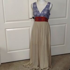 Flying Tomato Maxi Dress Medium Beige V-neck Embroidered Sleeveless